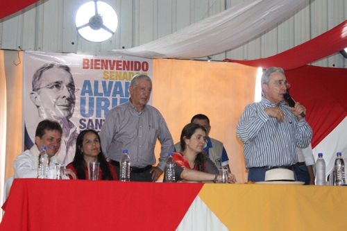 Lucy, Uribe 1