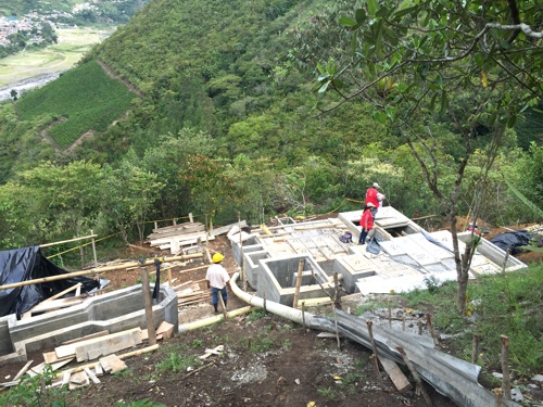 Planta de Tratamiento de Aguas Residuales en la Mesa de Avirama, Páez, Cauca - Nasa Kiwe Panorámica Planta de Tratamiento de Aguas Residuales para las viviendas reasentadas en la Mesa de Avirama, municipio de Páez - Nasa Kiwe