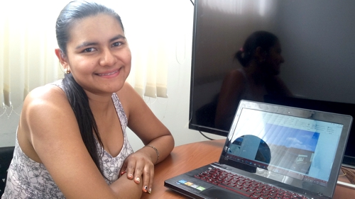 Viviana Narváez, enlace técnico de la Gobernación del Cauca para el proyecto Tecnicafé Viviana Narváez, enlace técnico de la Gobernación del Cauca para el proyecto Tecnicafé