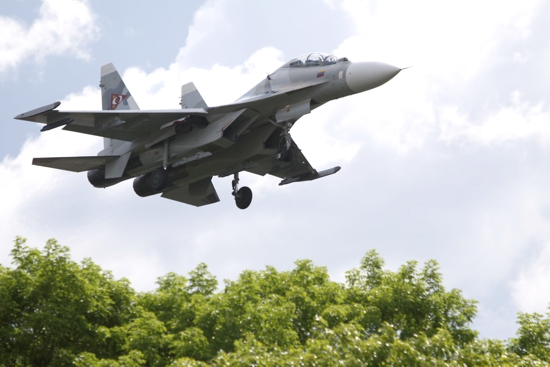 Avión militar sukhoi-30 venezolano Avión militar sukhoi-30 venezolano