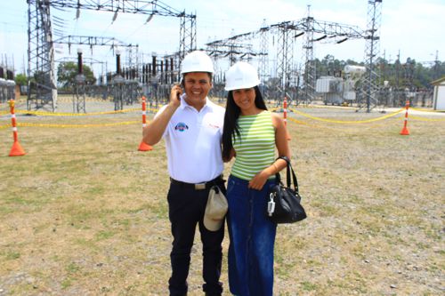 Periodistas David Luna y Anabell Trujillo Compañia Energetica de Occidente 4web