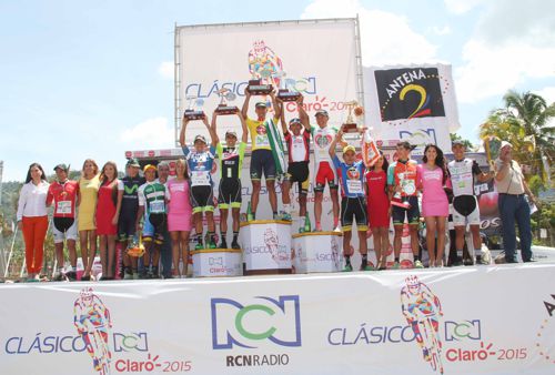 Podio de Campeones Foto 08 Podio de Campeones