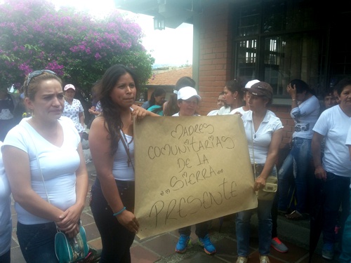Madres comunitarias de Popayán en paro nacional por inconformidades con el Gobierno Madres comunitarias de Popayán en paro nacional por inconformidades con el Gobierno1