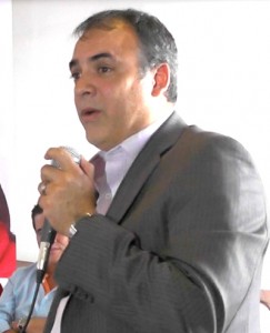 Representante de la empresa antioqueña de textiles Tintoriente, Jorge Duque