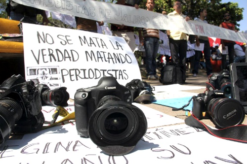 Violencia contra periodistas Violencia contra periodistas