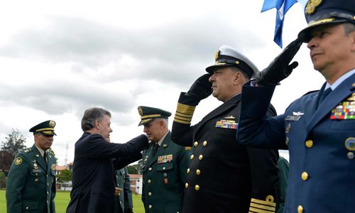 A general ascendió este sábado el comandante del Ejército, José Alberto Bueno Mejía A general ascendió este sábado el comandante del Ejército, José Alberto Bueno Mejía