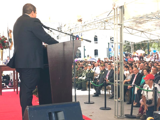 Acto de posesión de Oscar Campo comno gobernador del Cauca Acto de posesión de Oscar Campo comno gobernador del Cauca