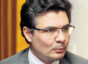 Alejandro Gaviria, ministro de Salud Alejandro Gaviria, ministro de Salud