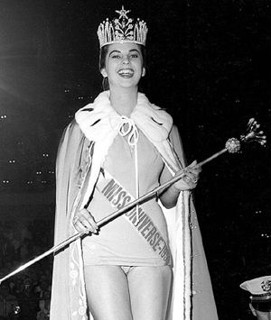 Luz Marina Zuluaga - Primera Miss Universo de Colombia Luz Marina Zuluaga - Primera Miss Universo de Colombia