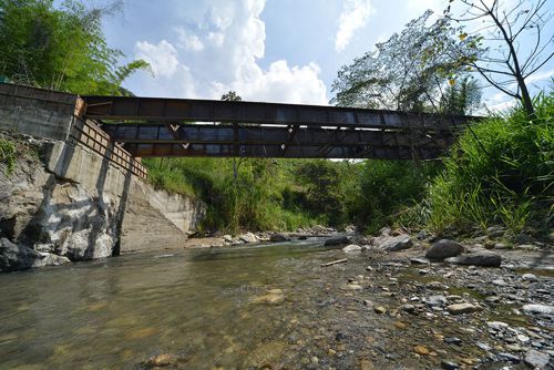Puente sobre el río Guengué Miranda 11