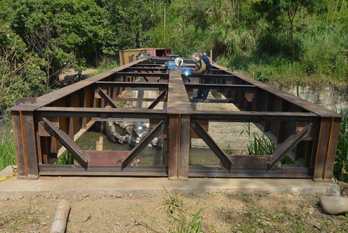 Puente sobre el río Guengué Miranda 12
