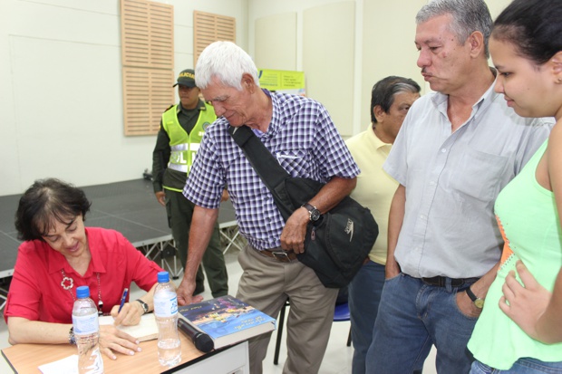 Olga Behar en Santander de Quilichao Olga Behar en Santander de Quilichao3