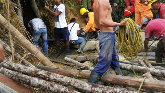 Nuevo derrumbe de mina de San Antonio en Santander de Quilichao Nuevo derrumbe de mina de San Antonio en Santander de Quilichao