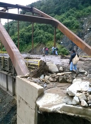 Derrumbre en la Transversal El Libertador - oriente del Cauca