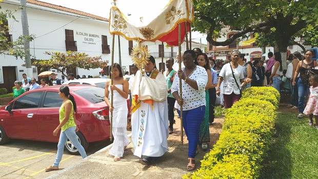Fiesta del Cuerpo y la Sangre de Cristo en Caloto, Cauca Fiesta del Cuerpo y la Sangre de Cristo en Caloto, Cauca