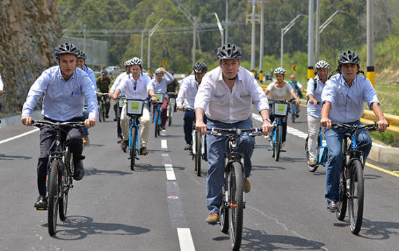 Santos bicicleta image_content_24538789_20151020171636