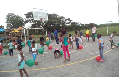Actividades recreativas en Villa Rica, Cauca - Alfredo Viveros B. Actividades recreativas en Villa Rica, Cauca - Alfredo Viveros B.4