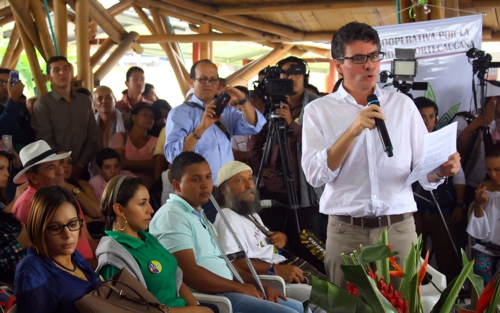 Ministro de Salud, Alejandro Gaviria Uribe Corinto 13