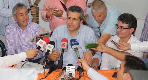 Senador Luis Fernando Velasco Chaves, presidente del Congreso Corinto 15
