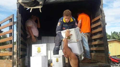 Entregan ayudas a damnificados por el invierno en Piamonte, Cauca Entregan ayudas a damnificados por el invierno en Piamonte, Cauca