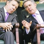 presidente Santos al expresidente Uribe