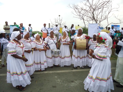 bailando-fugas-por-la-paz-en-villa-rica2