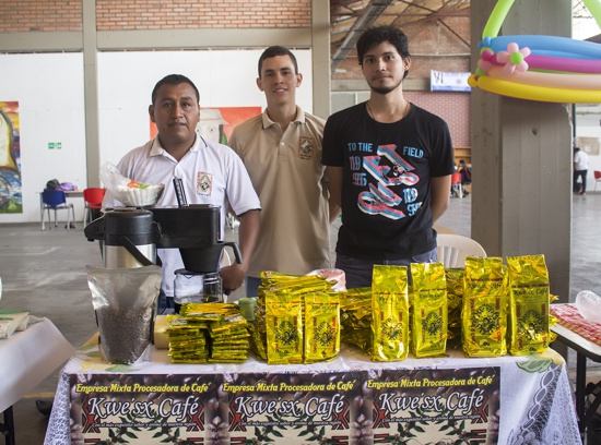 XVII Muestra Agroindustrial, Artesanal y de Servicios en el Campus Carvajal de la Univalle xvii-muestra-agroindustrial-artesanal-y-de-servicios-en-el-campus-carvajal-de-la-univalle8