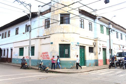 edificio-calle-5-cra-11 edificio-calle-5-cra-11-1