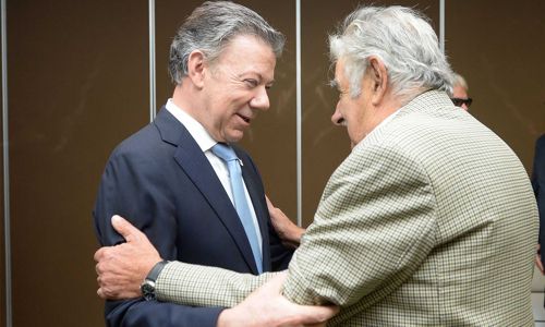 Santos - Mujica