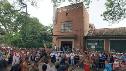 Viacrucis en vivo