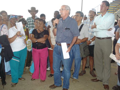 Exconcejal Nestor Prdo y el actual alcalde, Alvaro Mendoza Bermúdez