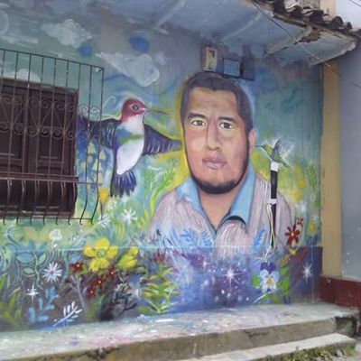 Un mural en la Plaza de Rioblanco recordando a Alexander Oime Alarcón. Photo: Robin Llewellyn