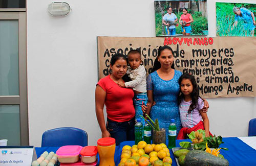 Mujeres beneficiadas del programa