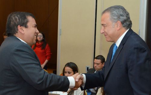 Oscar Rodrigo Campo Hurtado, gobernador del Cauca y Oscar Naranjo, vicepresidente de la República