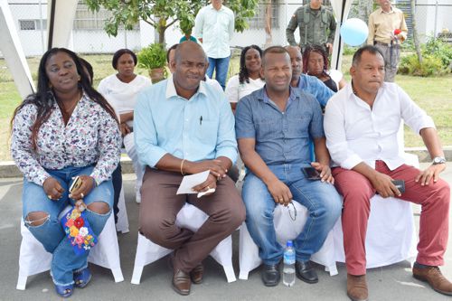 Norvy Janeth Viáfara, secretaria de salud de Guachené - Oliver Carabalí Banguero, alcalde municipal - Elías Larrahondo Carabalí, delegado de la Gobernación del Cauca y el ingeniero Didier Iván Golondrino, de la Secretaría de Salud del Cauca.
