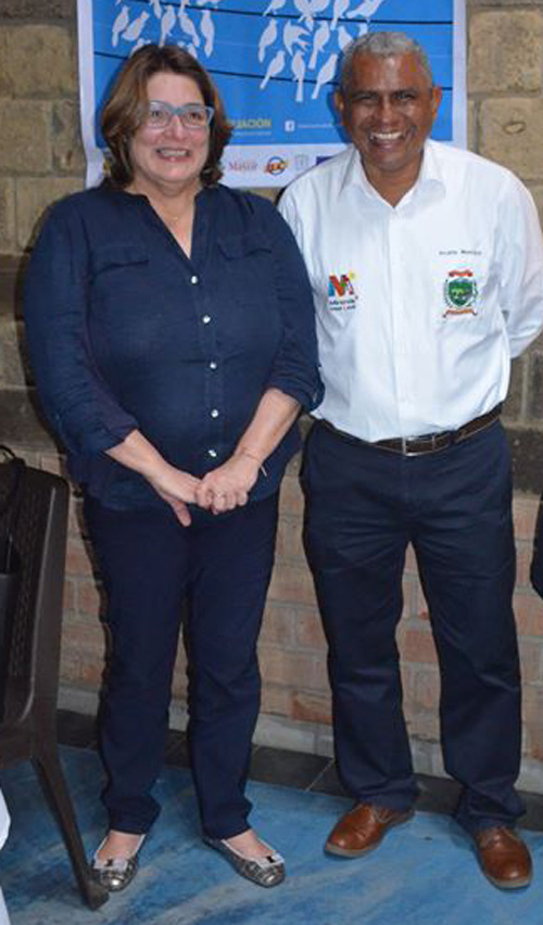Mariana Garcés Córdoba, ministra de Cultura y Leonardo Valencia, alcalde de Miranda