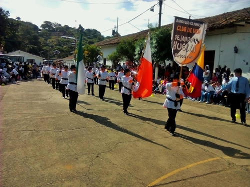 Banda Marcial Niña María de Caloto Banda Marcial Niña María de Caloto