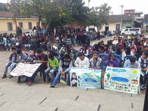 Pueblos Indígenas del Cauca cuestionan implementación de los acuerdos de paz