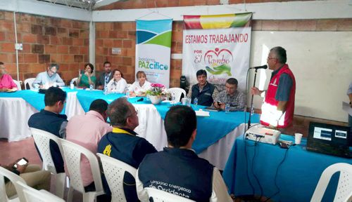 Servicio de energía para 1600 familias de El Tambo