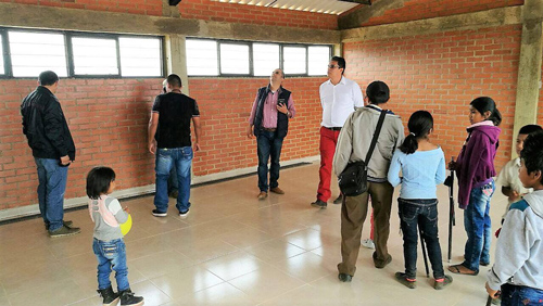 Entrega de Aulas Escolares en la vereda El Azul