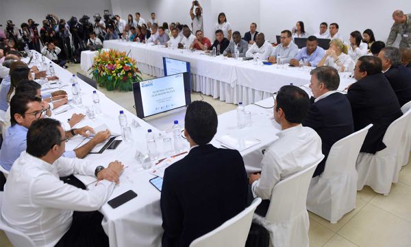 Contrato Plan del norte a Contrato Plan para la Paz El Presidente Juan Manuel Santos lidera la sesión del Ocad, donde se han aprobado más de medio billón de pesos en inversiones.