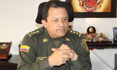 OTRA VEZ LA POLICIA
