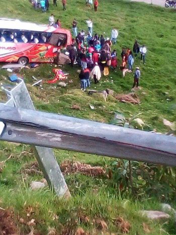 Accidente en Puracé: 4 muertos, 23 heridos Accidente en Puracé: 4 muertos, 23 heridos