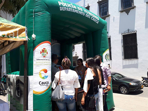 Aviturismo, rutas del maíz y de la seda fueron socializados durante la Mesa Departamental de Turismo Aviturismo, rutas del maíz y de la seda fueron socializados durante la Mesa Departamental de Turismo