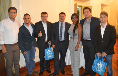 Fernando Chacón, Jorge Requejo, Giovany Obando, Leonardo Orozco, Nathalie Cabezas, Alberto Vásquez, Danny Ramírez. Fernando Chacón, Jorge Requejo, Giovany Obando, Leonardo Orozco, Nathalie Cabezas, Alberto Vásquez, Danny Ramírez.