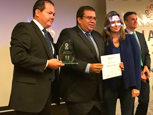 Gobernador del Cauca recibe reconocimiento por su trabajo en favor de la PAZ Gobernador del Cauca recibe reconocimiento por su trabajo en favor de la PAZ