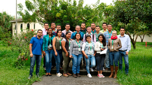 Sistema de Información Geográfica para la planificación de los recursos agrícola, minero, hídrico y forestal del Cauca Sistema de Información Geográfica para la planificación de los recursos agrícola, minero, hídrico y forestal del Cauca