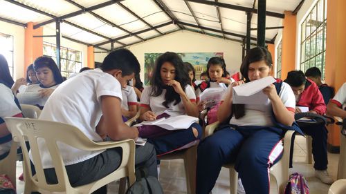 ESTUDIANTES DE INZÁ RECIBEN BECAS EN UNAD