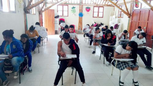 ESTUDIANTES DE INZÁ RECIBEN BECAS EN UNAD