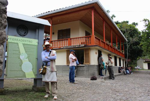 JUAN VALDEZ VISITÓ TIERRADENTRO